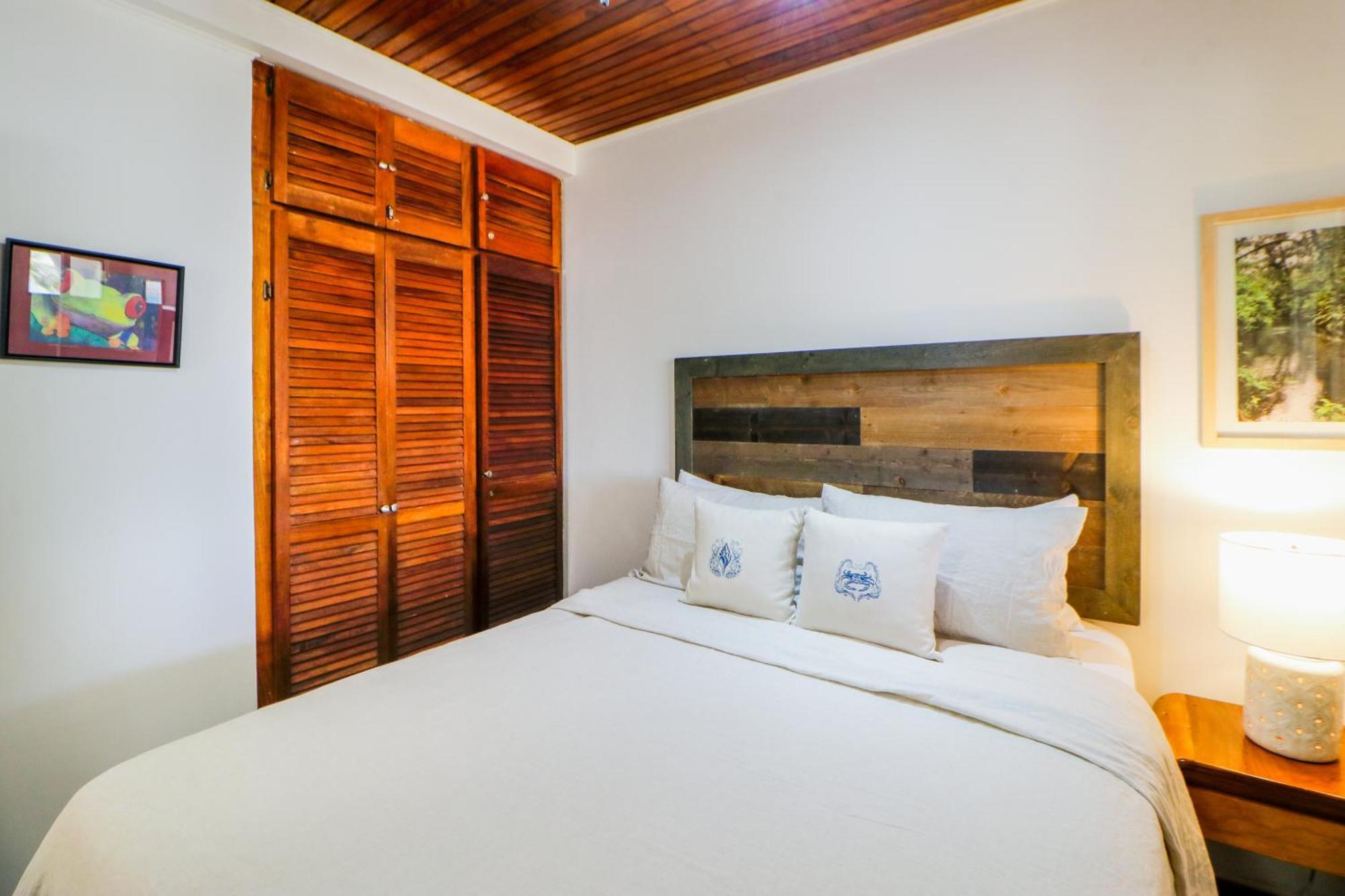 Pacific North Coast Flamingo Marina Resort חדר תמונה