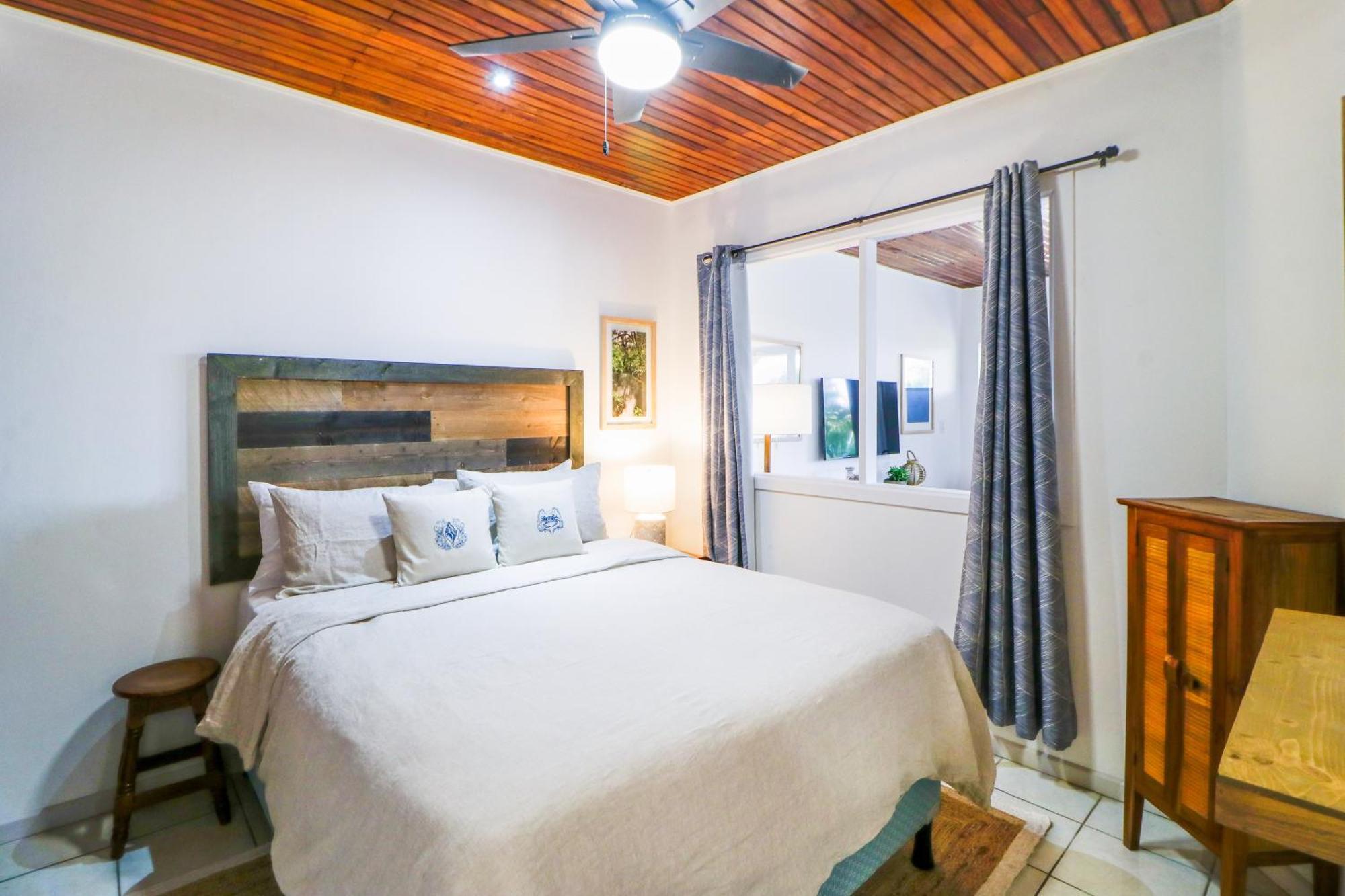 Pacific North Coast Flamingo Marina Resort חדר תמונה