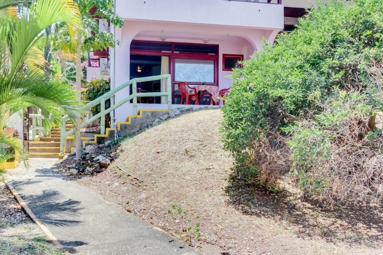 Pacific North Coast Flamingo Marina Resort מראה חיצוני תמונה