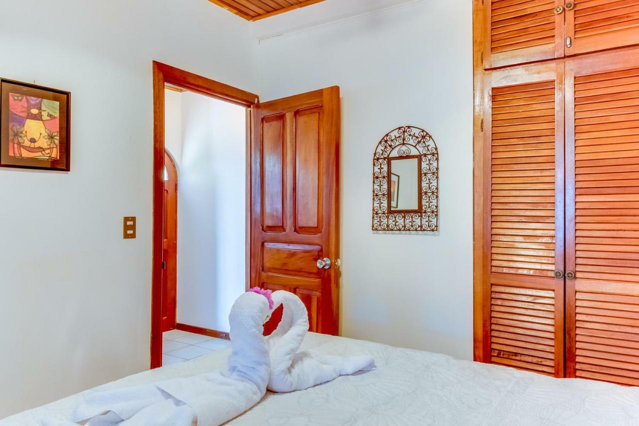 Pacific North Coast Flamingo Marina Resort מראה חיצוני תמונה